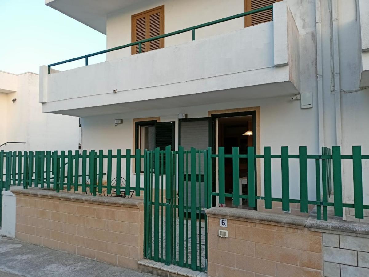 Villetta Poesia 50 M Dal Mare Con Giardino E Parcheggio Torre dell'Orso Bagian luar foto