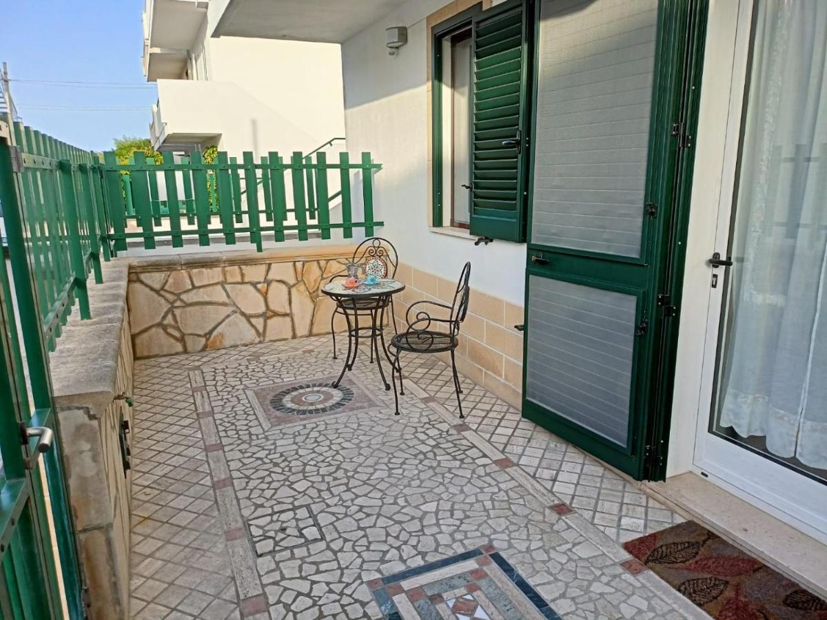 Villetta Poesia 50 M Dal Mare Con Giardino E Parcheggio Torre dell'Orso Bagian luar foto